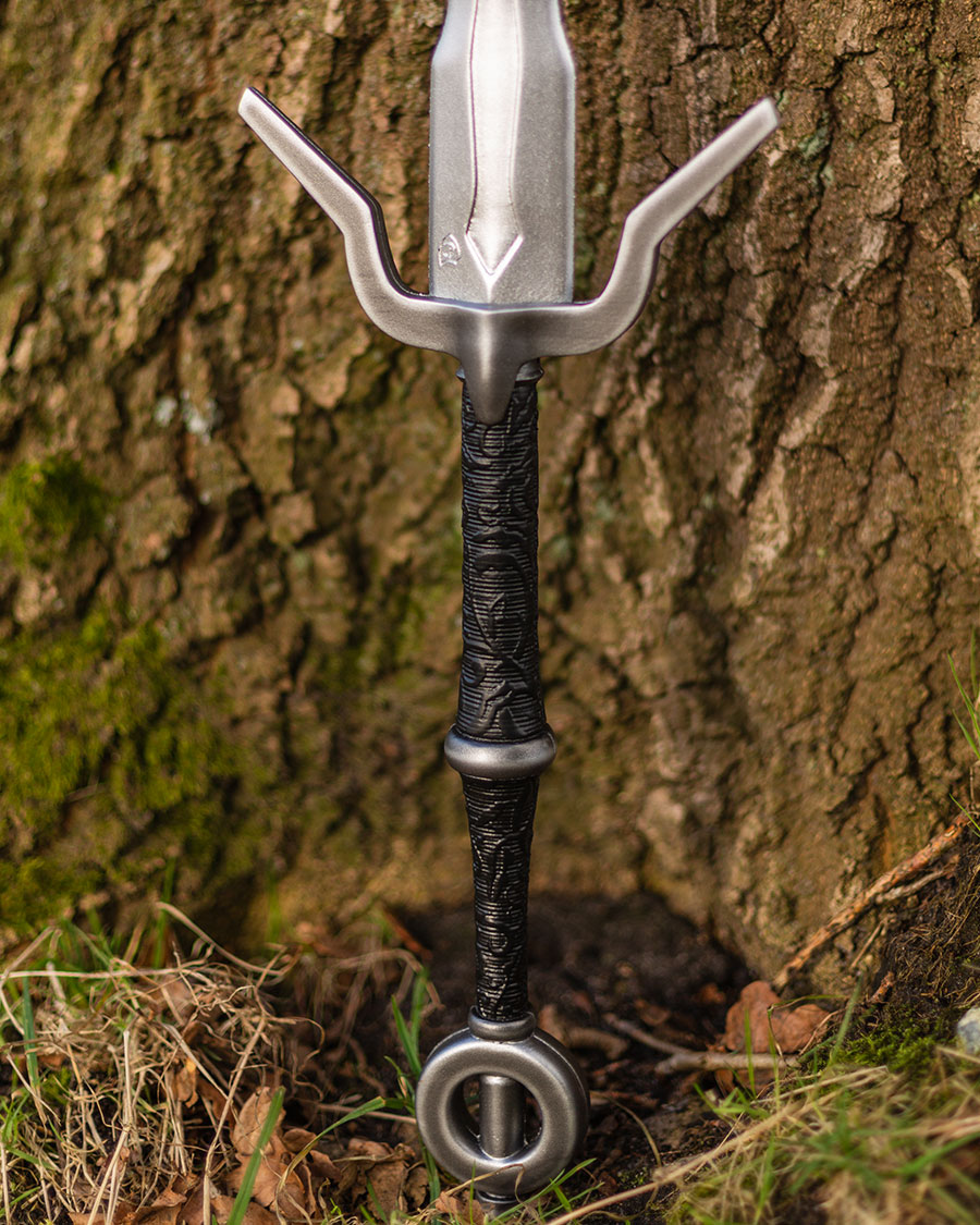 Zireael - Ciri´s sword . Superior without runes